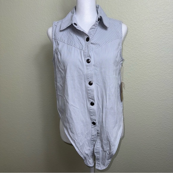 Lone Star Tops - Lone Star‎ Designed by NY Denim Sleeveless Tie Bottom M NWT Snaps Stripes Cotton